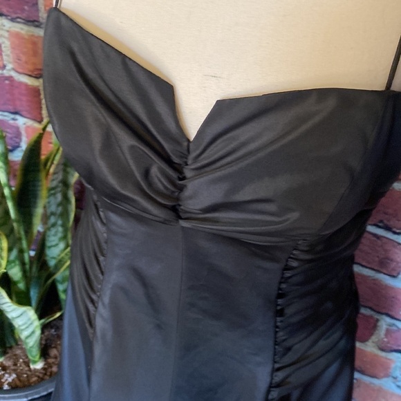 Betsy & Adam Long Silky Black Formal Prom Bridesmaid Gown with Crinoline 10 - Picture 13 of 15